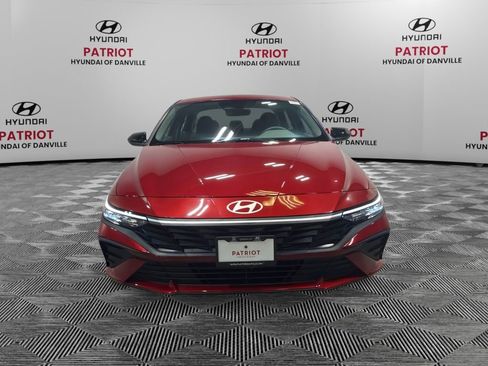 New 2025 Hyundai Elantra Sport image 3