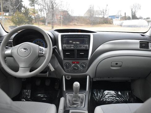Used 2012 Subaru Forester 2.5X w/ Alloy Wheel Pkg image 17