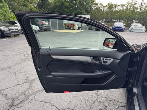 Used 2014 Mercedes-Benz C 250 Coupe image 19