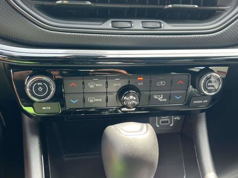 Used 2026 Jeep Compass Limited AWD/4WD image 29