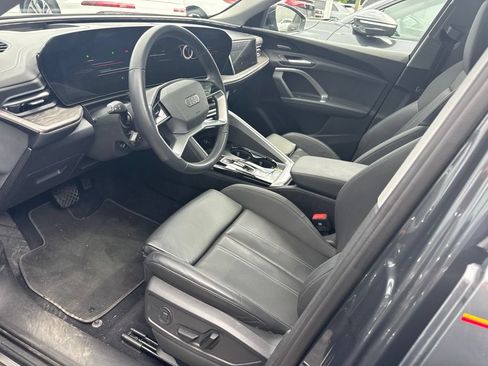 Used 2025 Audi Q5 Prestige AWD/4WD image 8