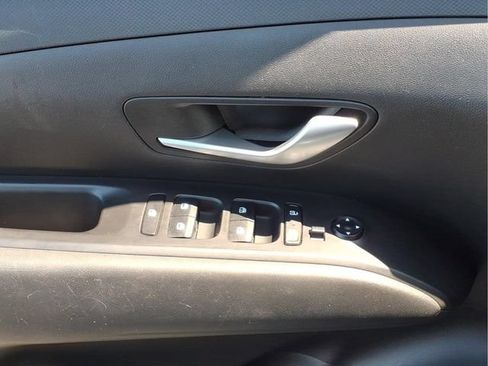 Used 2024 Hyundai Tucson SEL FWD image 18