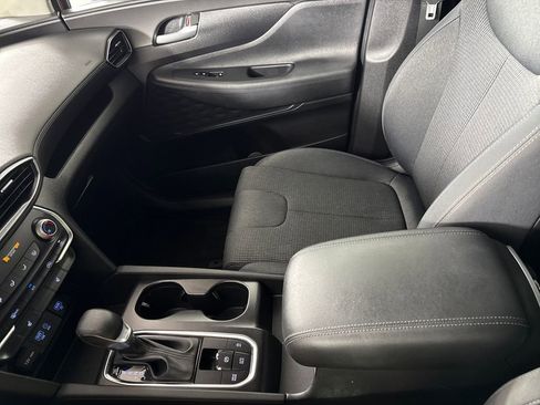 Used 2019 Hyundai Santa Fe SEL image 17