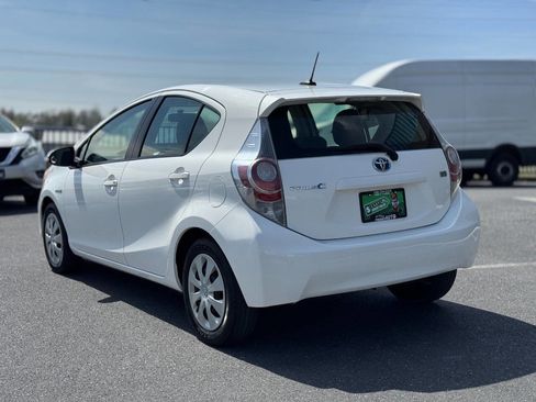 Used 2012 Toyota Prius C Three image 5