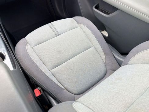 Used 2019 Chevrolet Blazer LT FWD image 30