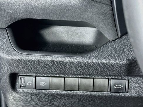 Used 2023 Toyota RAV4 XLE Premium AWD/4WD image 15