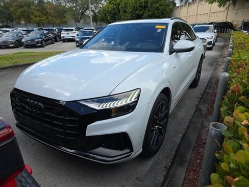 Used 2023 Audi Q8 Premium Plus w/ Premium Plus Package image 15