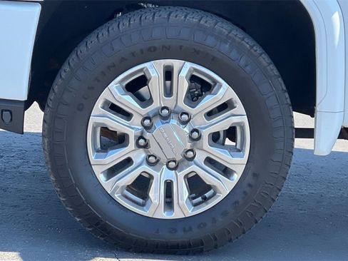 Used 2020 GMC Sierra 2500 Denali w/ Denali Ultimate Package image 28