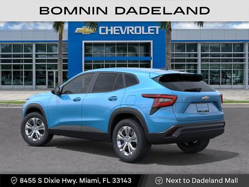 New 2026 Chevrolet Trax LS image 3