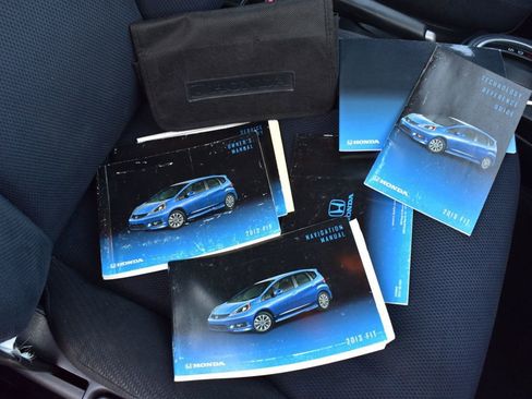 Used 2013 Honda Fit Sport image 14