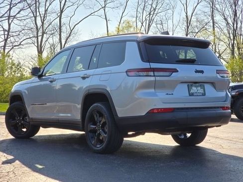 Used 2023 Jeep Grand Cherokee L Laredo AWD/4WD image 28