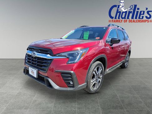 Certified 2025 Subaru Ascent Limited AWD/4WD image 1