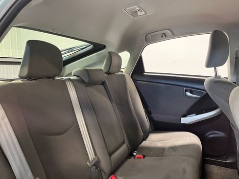 Used 2014 Toyota Prius Four image 13