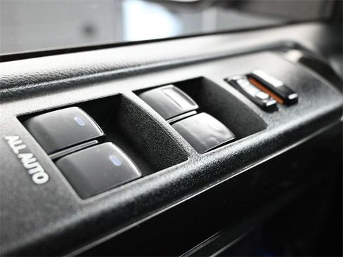 Used 2021 Toyota 4Runner Nightshade image 31