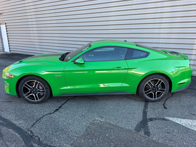 Used 2019 Ford Mustang GT RWD image 2