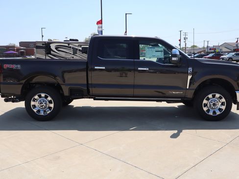 New 2025 Ford F350 Lariat w/ Lariat Ultimate Package image 4