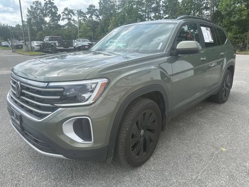 Used 2026 Volkswagen Atlas SE FWD image 4