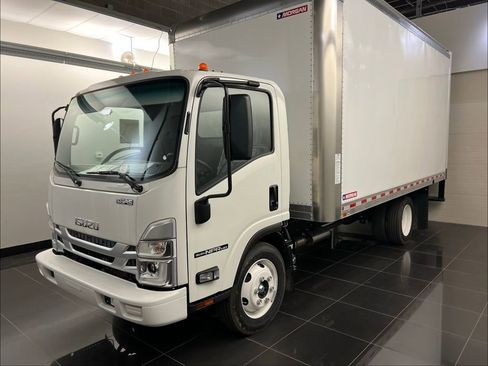 New 2025 Isuzu NPR image 3