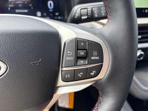New 2026 Ford Explorer Active w/ Active Comfort Package AWD/4WD image 13