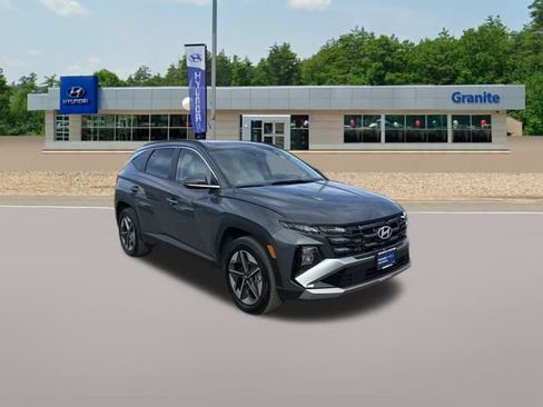 Certified 2025 Hyundai Tucson SEL image 6