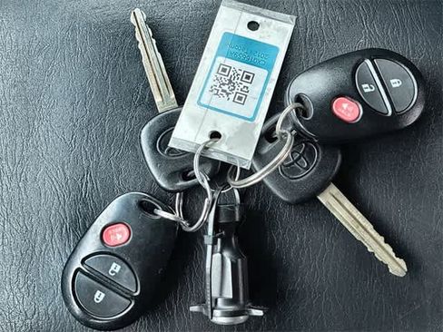 Used 2012 Toyota Tacoma PreRunner image 36