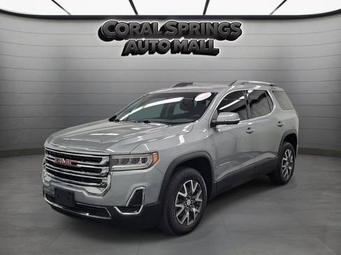 Used 2023 GMC Acadia SLE w/ Driver Convenience Package FWD image 3