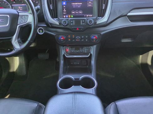 Used 2021 GMC Terrain SLT FWD image 18