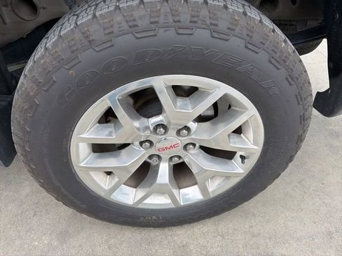 Used 2017 GMC Sierra 1500 SLT w/ SLT Premium Package image 6