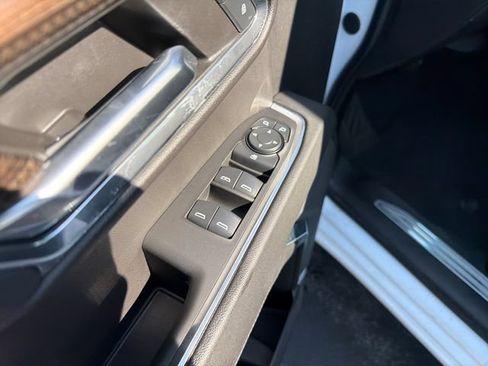 Certified 2024 Chevrolet Silverado 1500 LT AWD/4WD image 13