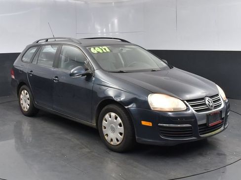 Used 2009 Volkswagen Jetta S FWD image 2