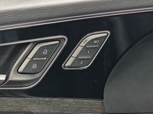 Used 2018 Audi Q7 3.0T Prestige w/ Prestige Package AWD/4WD image 65