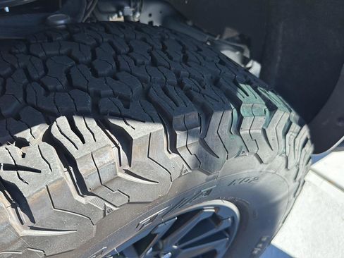 Used 2024 Ford F150 Raptor image 39