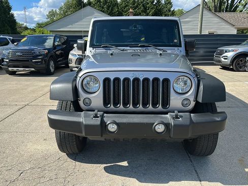 Used 2017 Jeep Wrangler Unlimited Sport w/ Quick Order Package 24S AWD/4WD image 2