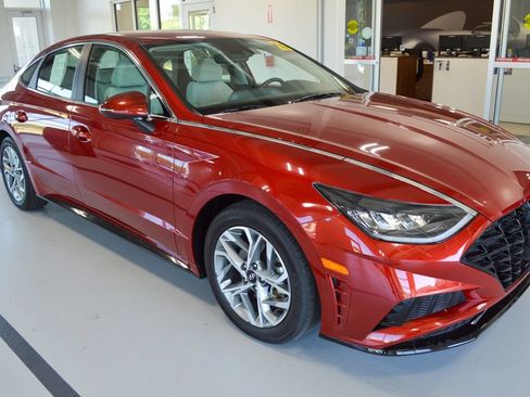 Certified 2023 Hyundai Sonata SEL FWD image 3