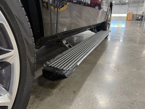 New 2025 Jeep Wagoneer Series III w/ Premium Group I image 8