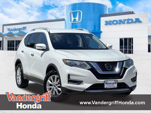 Used 2020 Nissan Rogue SV AWD/4WD image 1