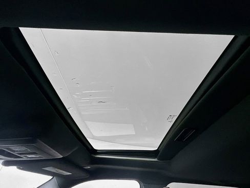 Used 2017 RAM 3500 Laramie Longhorn image 21