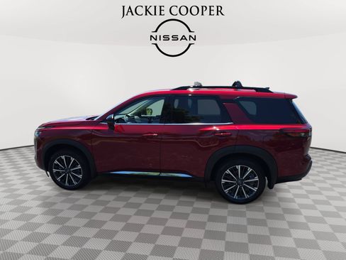 New 2026 Nissan Pathfinder Platinum FWD image 8