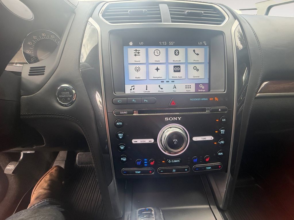 Used 2018 Ford Explorer Platinum AWD/4WD image 15