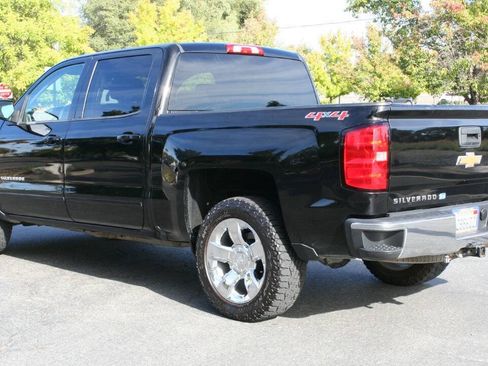 Used 2017 Chevrolet Silverado 1500 LT w/ LT Eassist Package AWD/4WD image 7