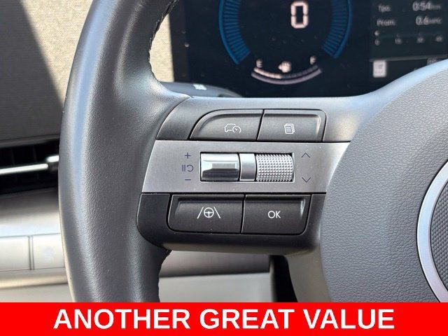 Used 2025 Hyundai Kona SEL FWD image 20