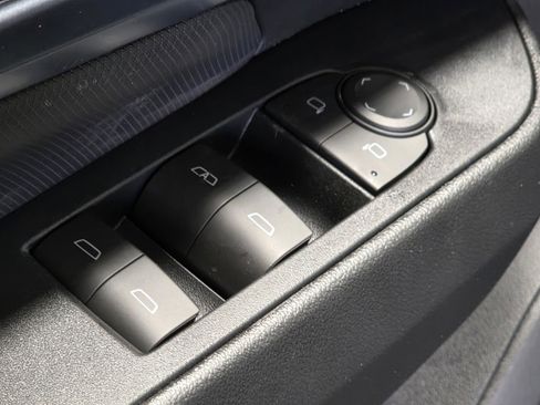 New 2026 Chevrolet Equinox EV LT image 21