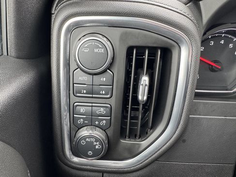 Used 2021 Chevrolet Silverado 1500 RST AWD/4WD image 14