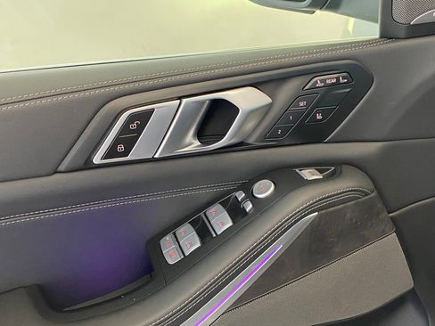 Certified 2025 BMW X7 xDrive40i image 23