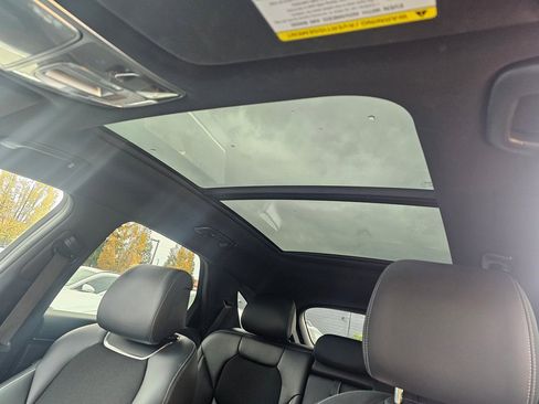 Certified 2025 Genesis GV70 3.5T Sport image 10