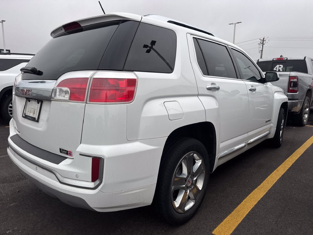 Used 2017 GMC Terrain Denali FWD image 3