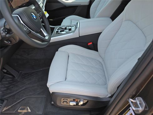 New 2026 BMW X5 xDrive50e AWD/4WD image 21