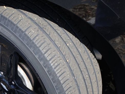 Certified 2021 Chevrolet Equinox Premier w/ Redline Edition image 14