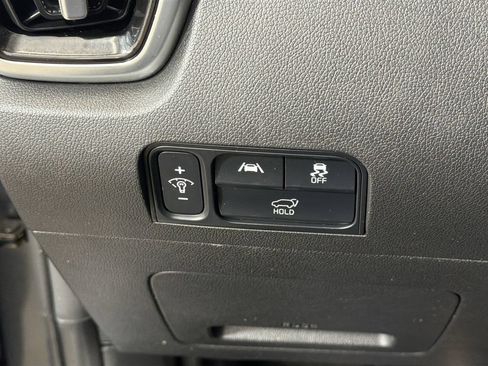 Used 2023 Kia Sorento SX AWD/4WD image 12