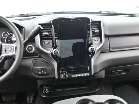 Used 2025 RAM 2500 Big Horn AWD/4WD image 28